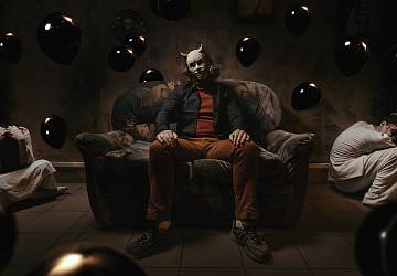 Чёрный телефон